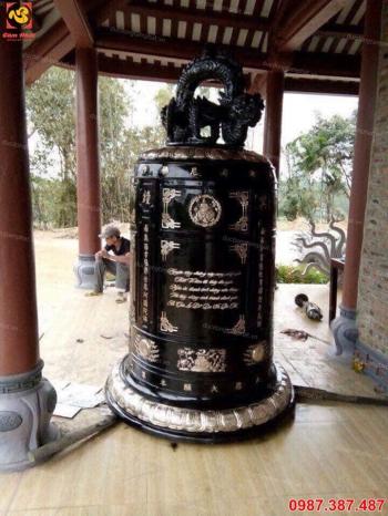 Đúc chuông đồng cao 2m cho đình chùa cao cấp