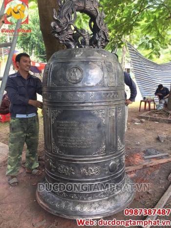 Đúc chuông đồng cao 2m2 đường kính miệng 1m08 - nặng 1100kg tại Nghi Lộc - Nghệ An