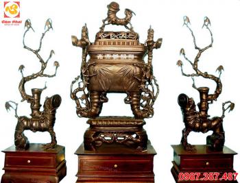 Tam sự đồng đỏ đỉnh trúc