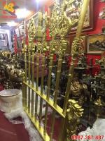Bộ binh khí bát bửu làm từ đồng vàng, cao 1m8