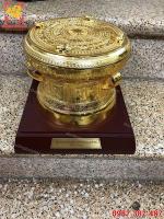 Quả trống đồng vàng đường kính 10cm để bàn