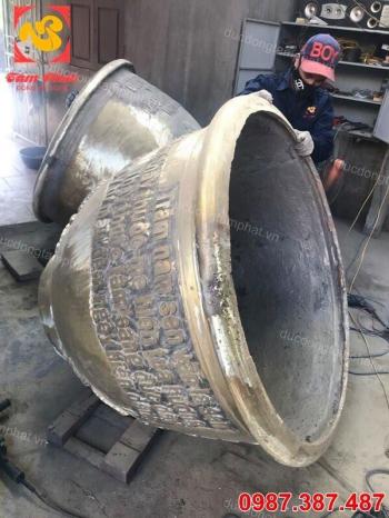Đúc 6 chậu hoa bằng đồng cao 1m07 nặng 600kg cực đẹp, độc, tinh xảo.!!