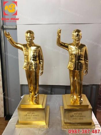 Tượng Bác Hồ vẫy tay chào cao 70cm mạ vàng 24k đẹp, thần thái.!!
