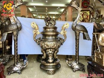 Lắp đặt lư hương và hạc đồng cỡ lớn cho chùa..!