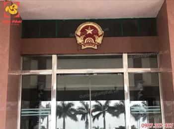 Nhận sản xuất, thi công và lắp đặt Quốc huy bằng đồng cho các sở ban ngành..!