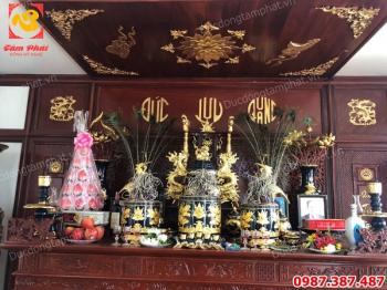 Thi công thếp vàng 9999 trên chất liệu gốm sứ cho khách hàng tại nơi..!