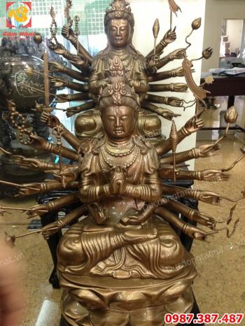 Tượng Chuẩn Đề cao 81cm bằng đồng và mạ vàng 24k bàn giao và lắp đặt cho tư gia nhà khách..!