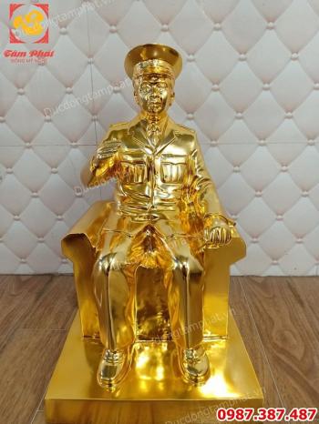 Tượng Đại tướng Võ Nguyên Giáp bằng đồng mạ vàng 24k cao 42cm..!