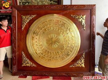 Tranh mặt trống đồng kích thước 1m55 khung gỗ 2m x 2m3 mạ vàng tuyệt đẹp