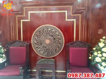 Lắp đặt mặt trống đồng đường kính 1m2 cho lữ đoàn pháo binh 45