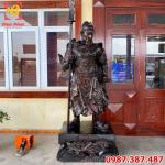 Tượng Quan Vân Trường bằng đồng cao 2m4 nặng 800kg bàn giao cho khách