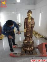 Tượng Phật Adida đứng cao 1m55 hoàn thiện cho chùa Hà Nam