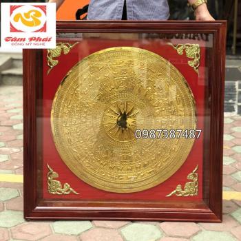 Mặt trống đồng mạ vàng khung gỗ vuông 80 cm