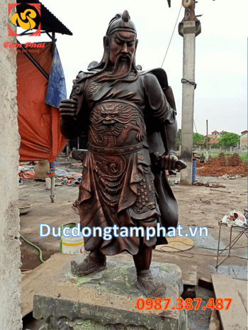 Đúc tượng Quan Vân Trường, tượng Khổng Minh cao 2m mạ vàng lắp đặt tại Hải Dương