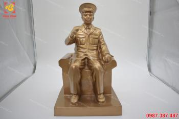 Tượng Võ Nguyên Giáp, tượng đồng Võ Nguyên Giáp cao 50 cm