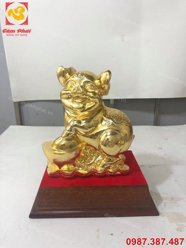 10 mẫu heo phong thuỷ bằng đồng mạ vàng - quà tặng năm 2019 ý nghĩa