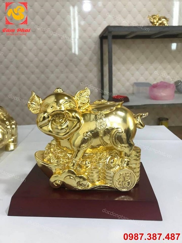 10 mẫu heo phong thuỷ bằng đồng mạ vàng - quà tặng ý nghĩa năm 2019