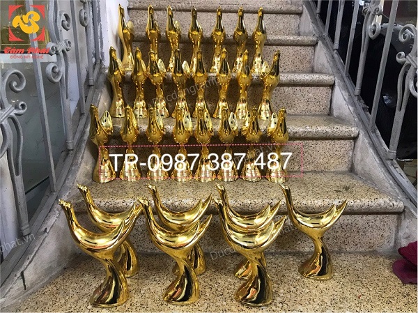 50 chim hạc bằng đồng mạ vàng 24k cho sự kiện quà tặng Linh Thiêng Dòng Máu Lạc Hồng..!