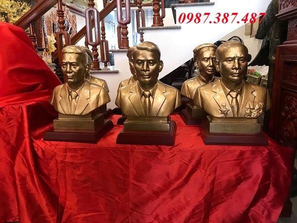 Bàn giao 9 pho tượng chân dung cao 48cm cho khách Hải Phòng