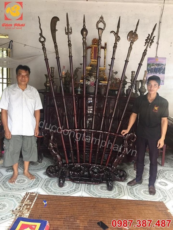 Bộ bát bửu bằng đồng nguyên chất cao 2m2