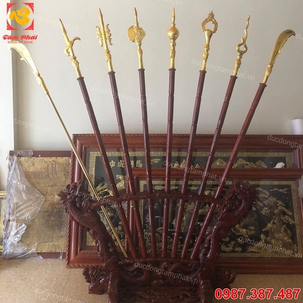 Bộ binh khí bát bửu bằng đồng, mạ vàng 24k ấn tượng
