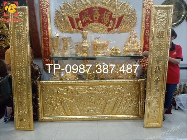 Bộ đại tự câu đối mạ vàng 24k kích thước 1m76 x 68cm..!
