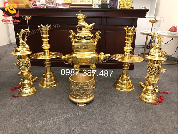 Bộ đồ thờ bằng đồng cao 75cm mạ vàng 24k đúc theo làng nghề Phước Kiều tuyệt đẹp..!