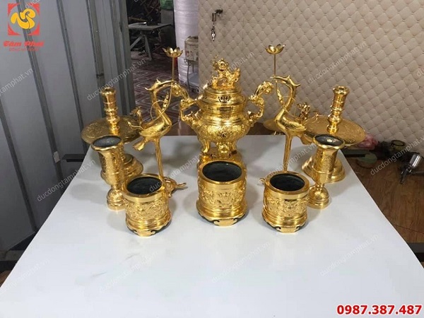 Bộ đồ thờ bằng đồng đầy đủ thếp vàng 9999 giá xưởng..!