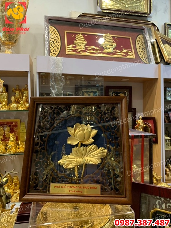 Bộ sưu tập tranh hoa sen bằng đồng - quà tặng đẹp và trang nhã