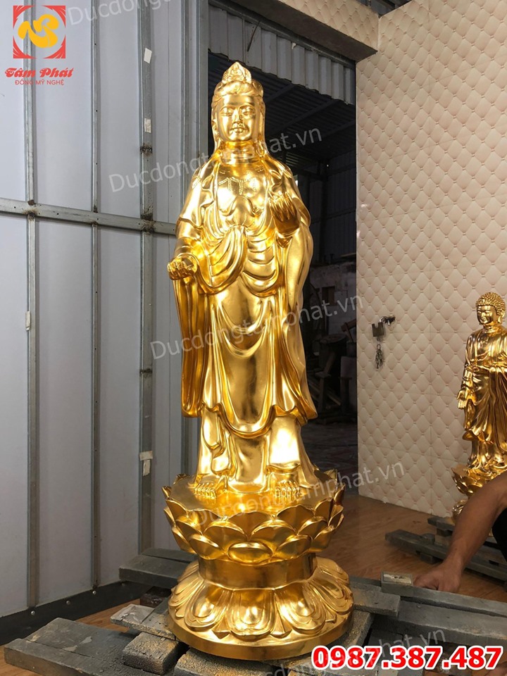 Bộ Tây Phương tam thánh bằng đồng dát vàng cao 90cm chuyển sang Hà Lan cho thầy Thích Minh Giác