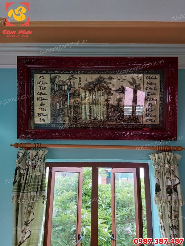 Bức tranh đồng ghi nhớ công lao cha mẹ chuyển thể bên bức tranh Vinh Quy Bái Tổ tuyệt đẹp..!