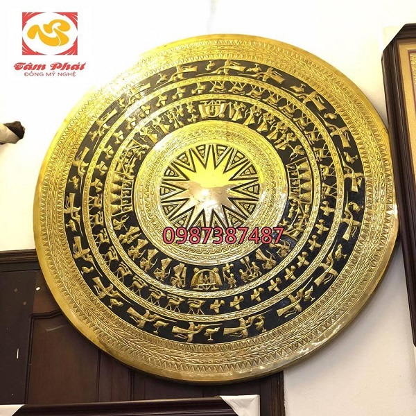 cac-hoa-tiet-quen-thuoc-tren-mat-trong-dong-1