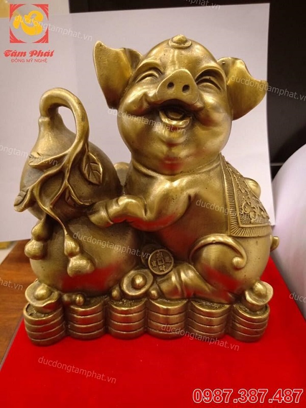 Cách bày trí tượng heo phong thủy để mang lại sự an khang cho gia chủ