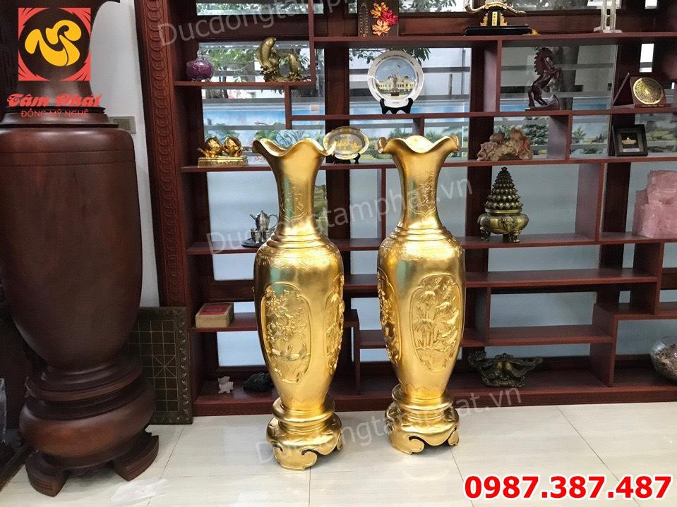 Cặp lục bình phong thủy bằng đồng dát vàng 9999 cao 1m35 độc đáo.!