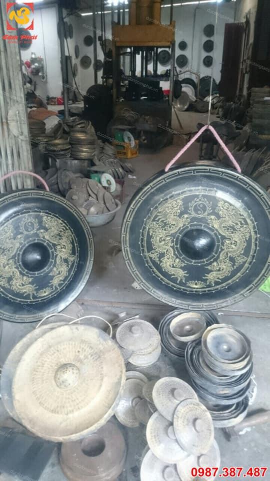 chieng-dong-duong-kinh-80cm-cham-doi-rong-chau-mat-nguyet-3