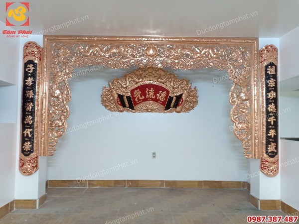 Cửa võng bằng đồng đỏ dài 2m76 chạm rồng tinh xảo lắp đặt khách Hải Phòng..!