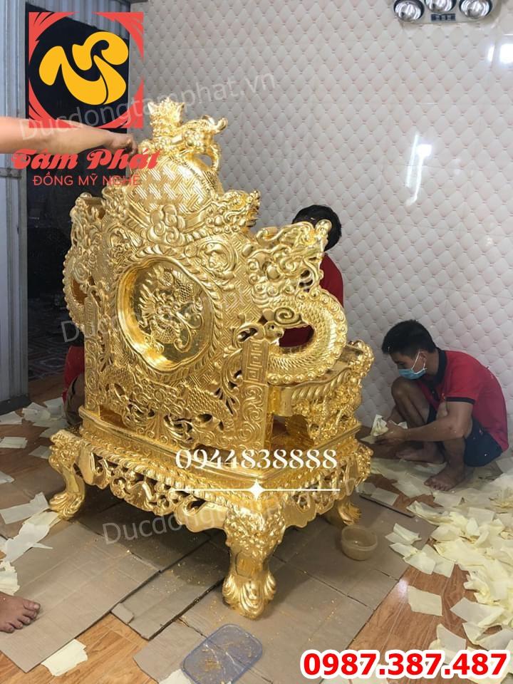 Dát vàng 9999 trên Ghế Gỗ - Bàn Gỗ.! Nhận dát vàng trên đồ gỗ.!