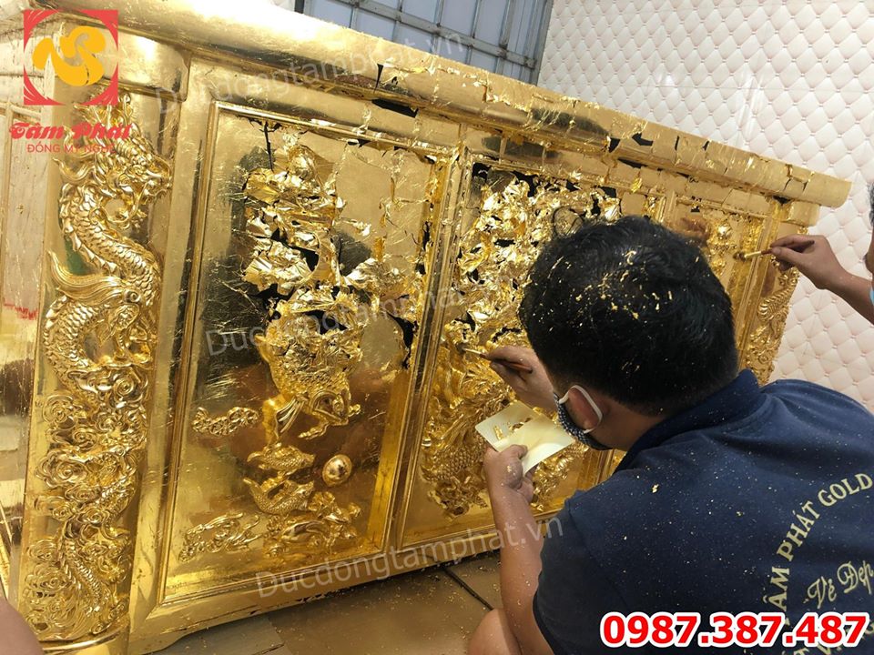 Dát vàng 9999 trên Ghế Gỗ - Bàn Gỗ.! Nhận dát vàng trên đồ gỗ.!