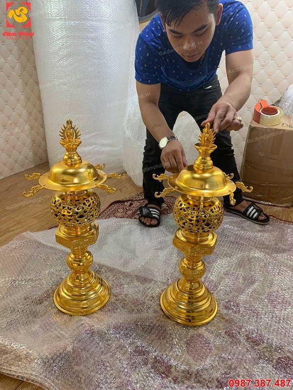 Đèn thờ bằng đồng cao 55cm mạ vàng 24k giá xưởng