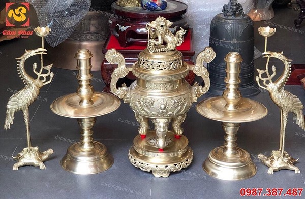 dinh-dong-cao-60cm-cham-rong-noi-1