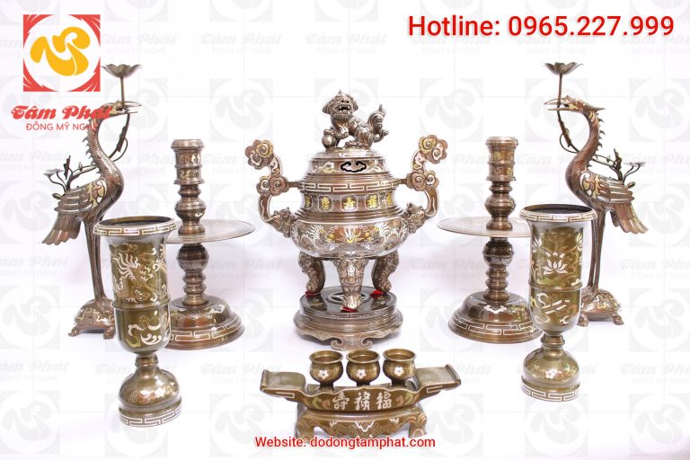 Đồ thờ cúng bằng đồng ngũ sắc