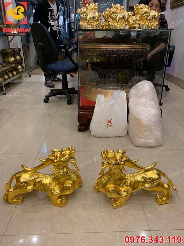 Đôi Tỳ Hưu bằng đồng mạ vàng dài 40cm mang tài lộc công danh  - vật phẩm phong thuỷ số 1