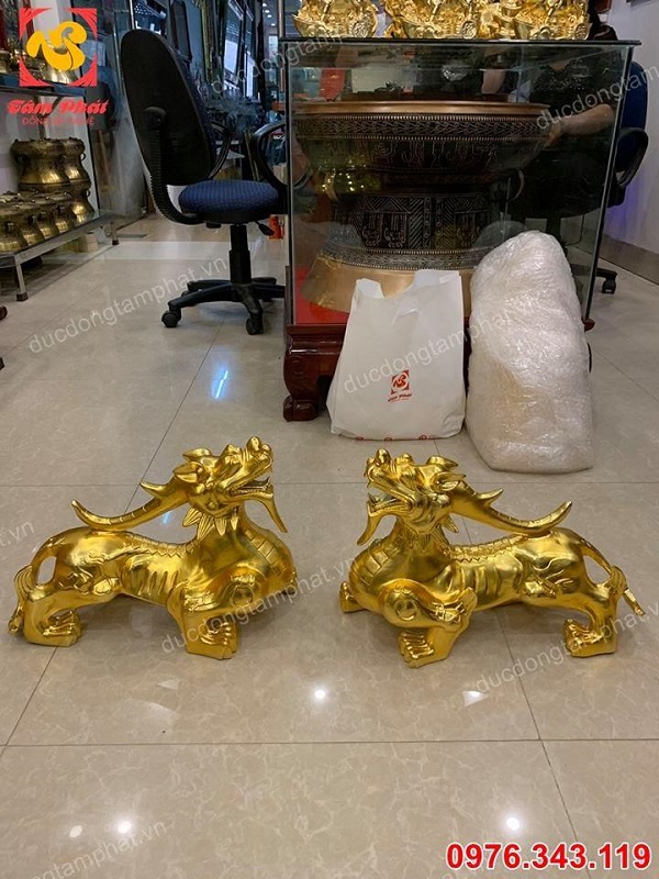 Đôi Tỳ Hưu bằng đồng mạ vàng dài 40cm mang tài lộc công danh  - vật phẩm phong thuỷ số 1