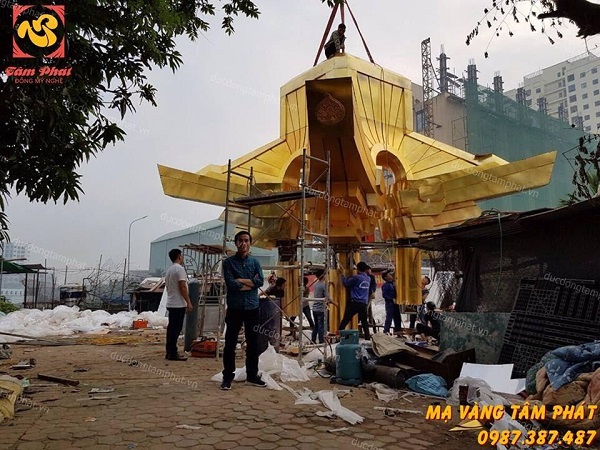 Đơn vị mạ vàng công trình ngoài trời chuyên nghiệp, bảo hành dài lâu!