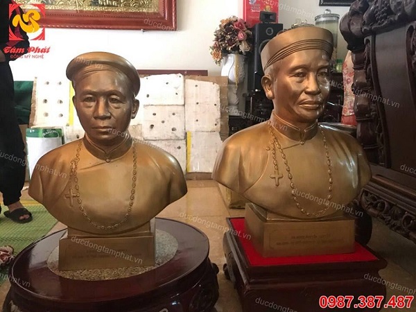 Đúc 2 pho chân dung, tượng truyền thần cao 63cm nặng 80kg cho bên Công giáo.!!