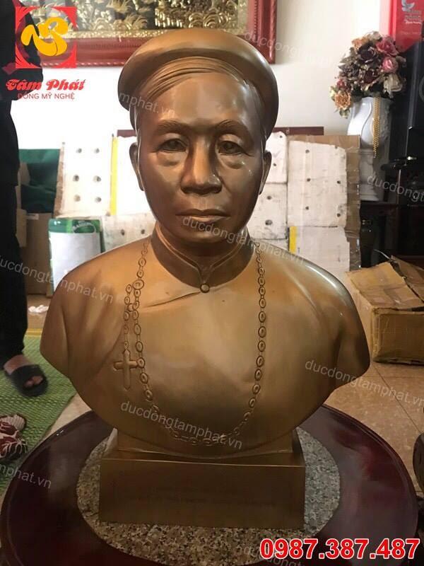 Đúc 2 pho chân dung, tượng truyền thần cao 63cm nặng 80kg cho bên Công giáo.!!