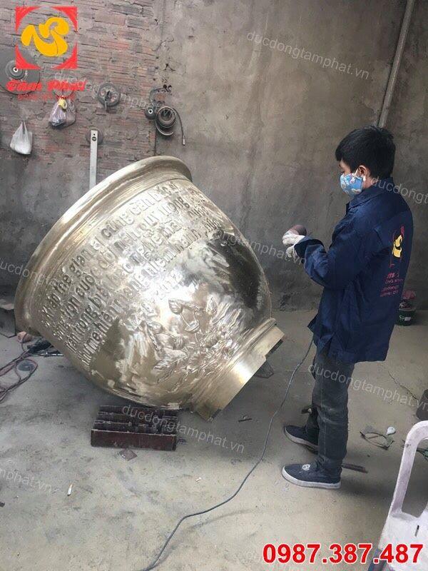 Đúc 6 chậu hoa bằng đồng cao 1m07 nặng 600kg cực đẹp, độc, tinh xảo.!!