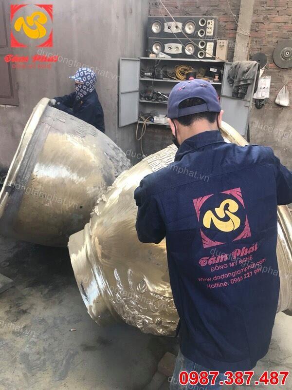 Đúc 6 chậu hoa bằng đồng cao 1m07 nặng 600kg cực đẹp, độc, tinh xảo.!!