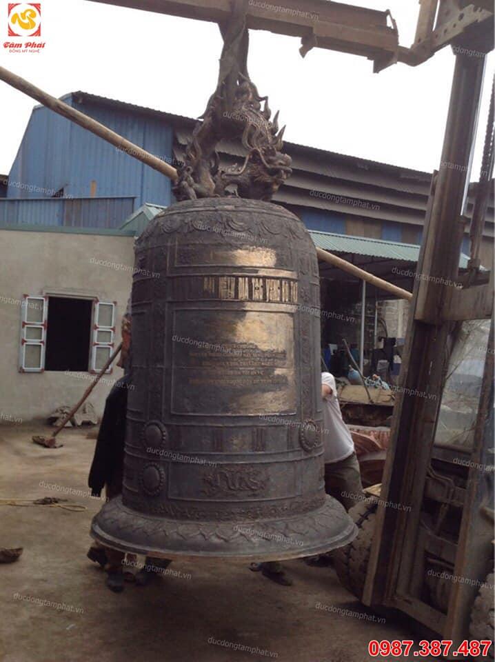 duc-chuong-dong-cao-2m-cho-dinh-chua-cao-cap-3