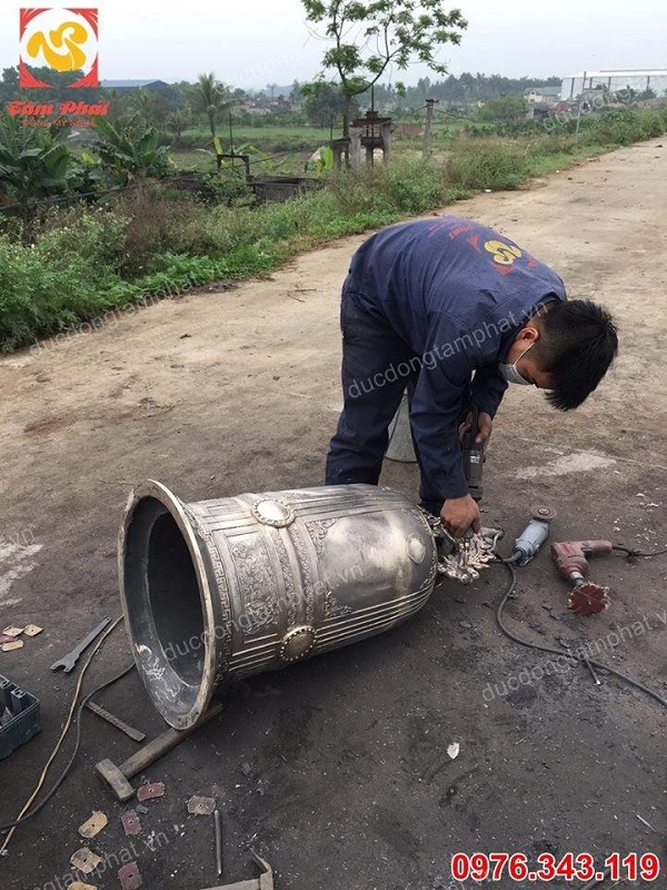 Đúc chuông đồng tại chùa giá xưởng